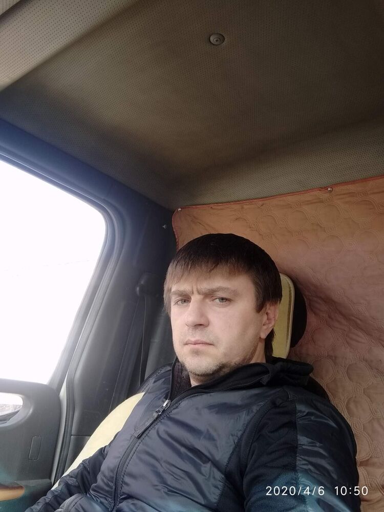  25144511  Nikolay, 44 ,    