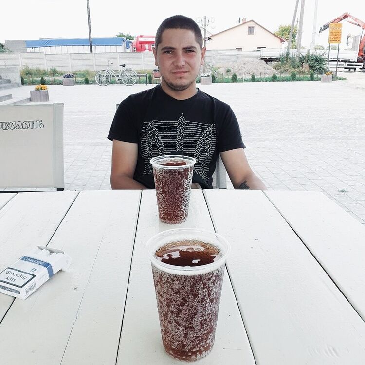  23279571  Ruslan, 25 ,    