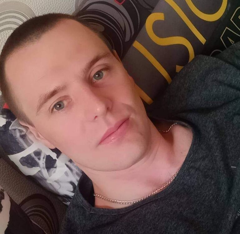  43247661  , 31 ,    