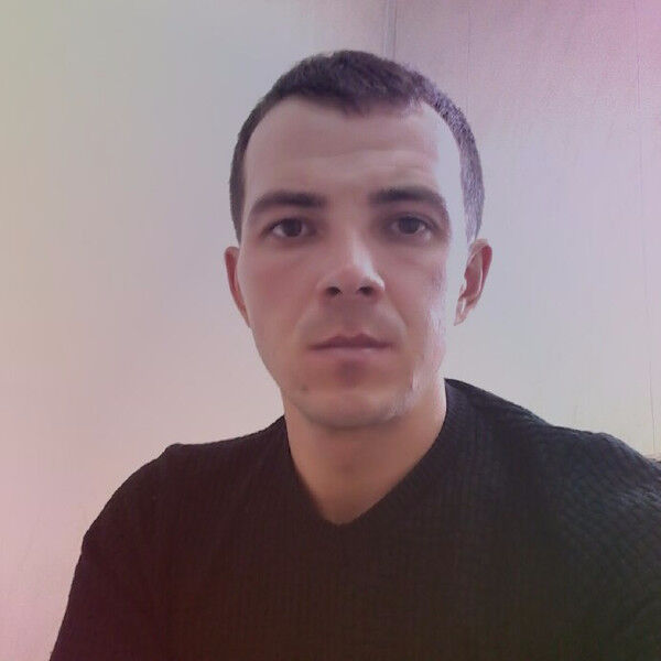  11298581  Alex, 31 ,    