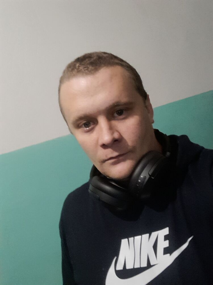  40449051  , 32 ,     