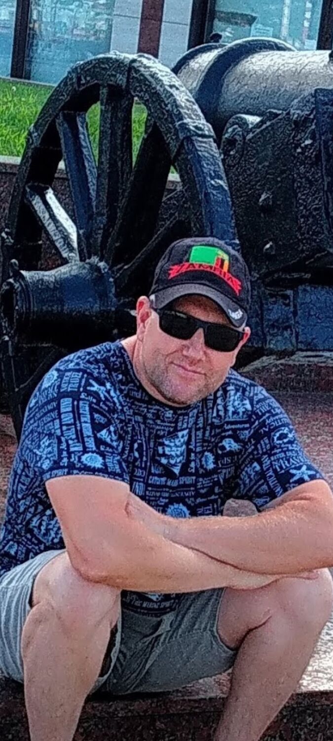  53492561  Sergofanchik, 44 ,    