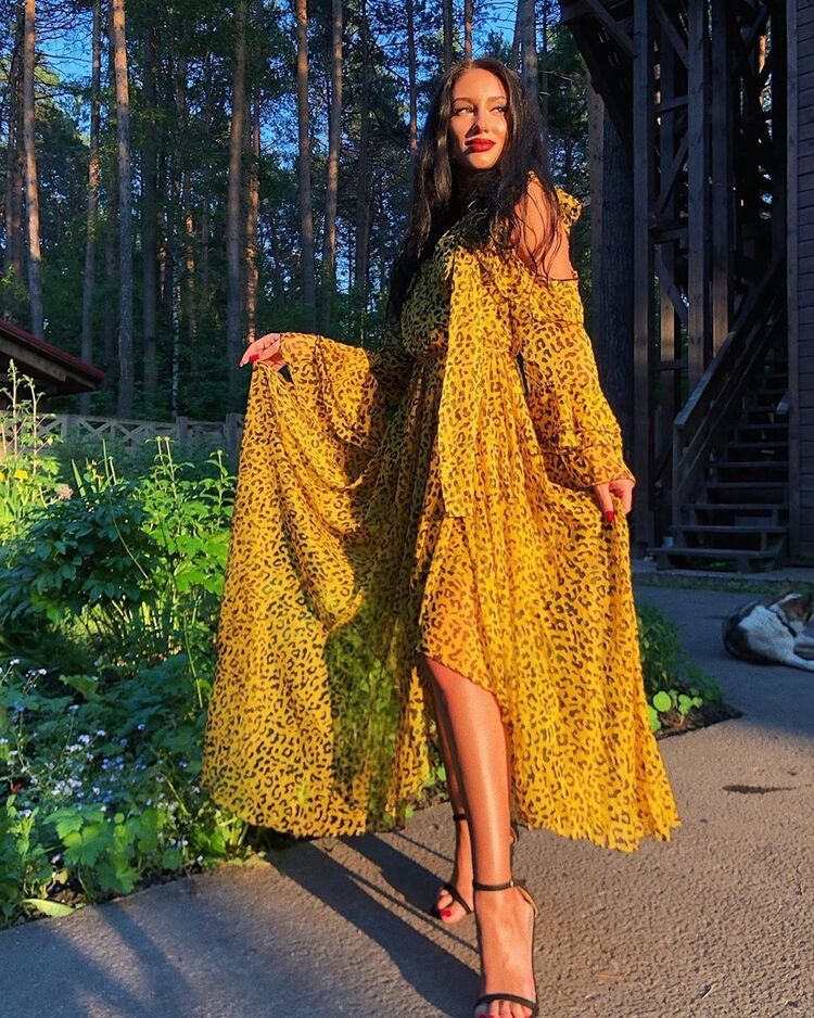  19202501  Alina, 29 ,    