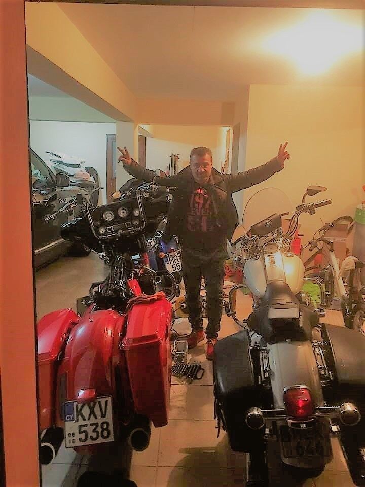  15682831  BAMBO, 37 ,    Limassol