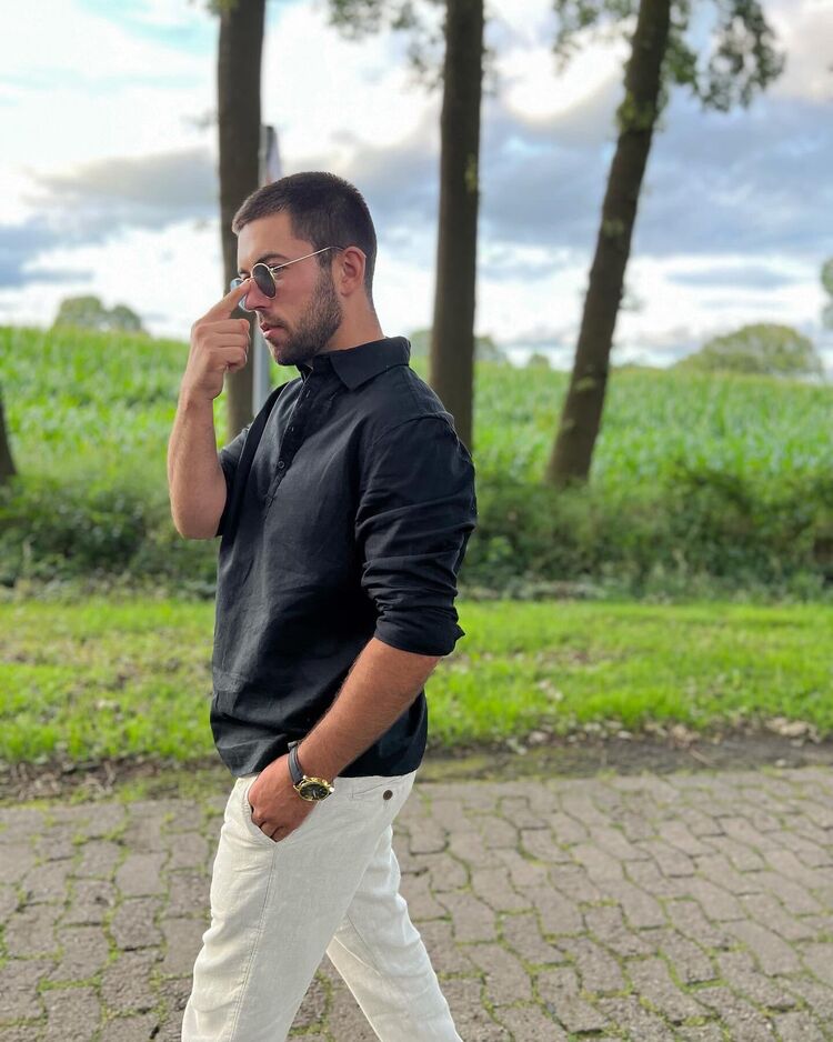  36207471  Denis, 26 ,    Haren