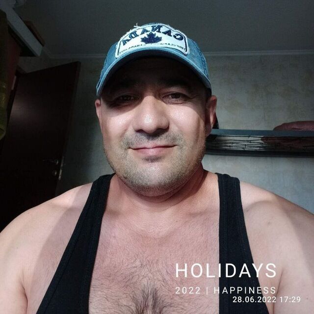  52883061  Akbar, 45 ,    