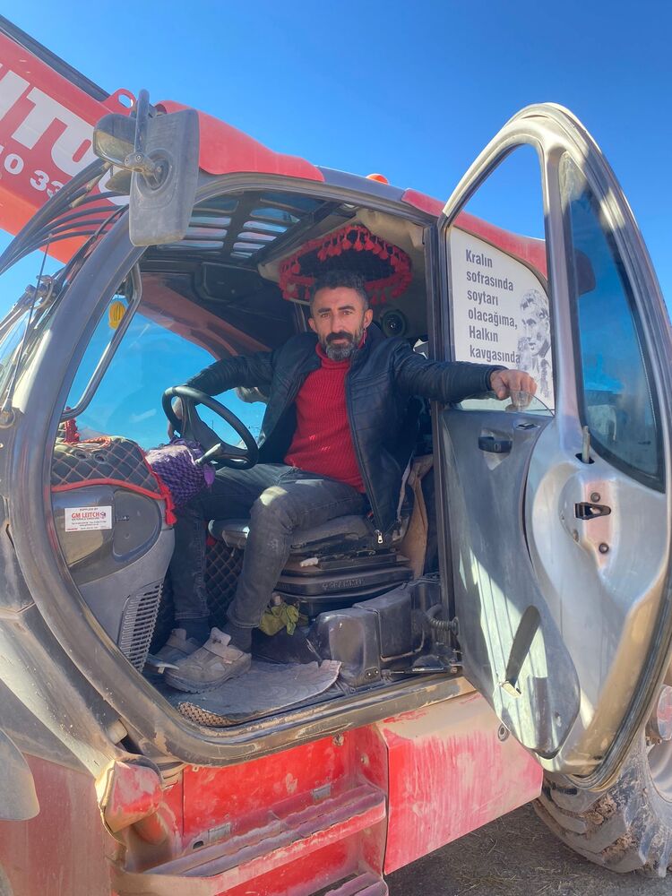  50717181  Polat, 36 ,    