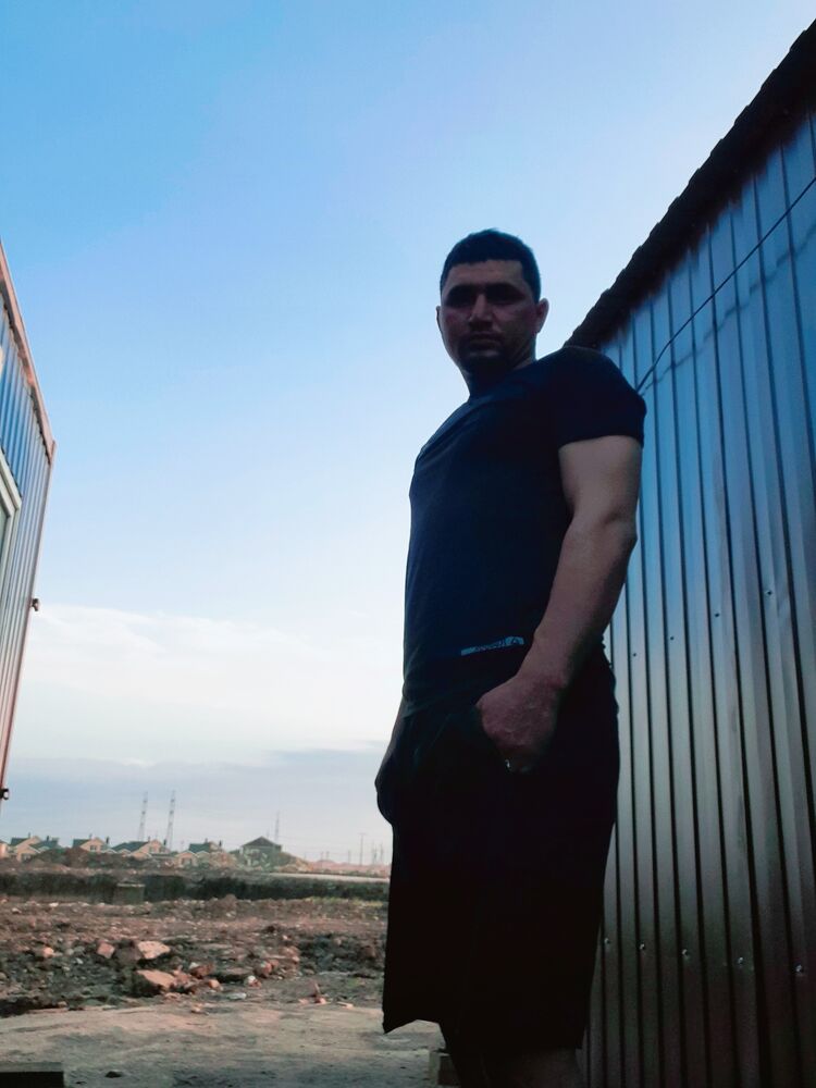  -,   Sunnatillo, 30 ,   ,   