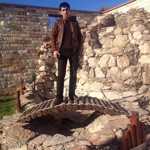  15745661  Bobur, 33 ,    