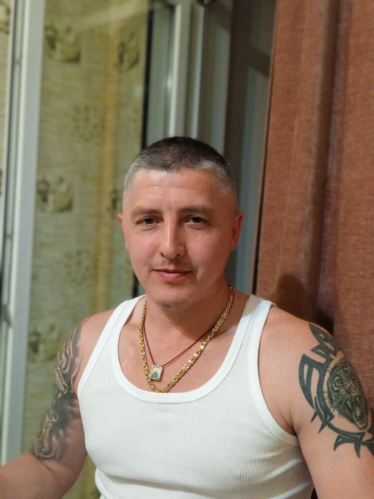  --,   , 44 ,     , c 