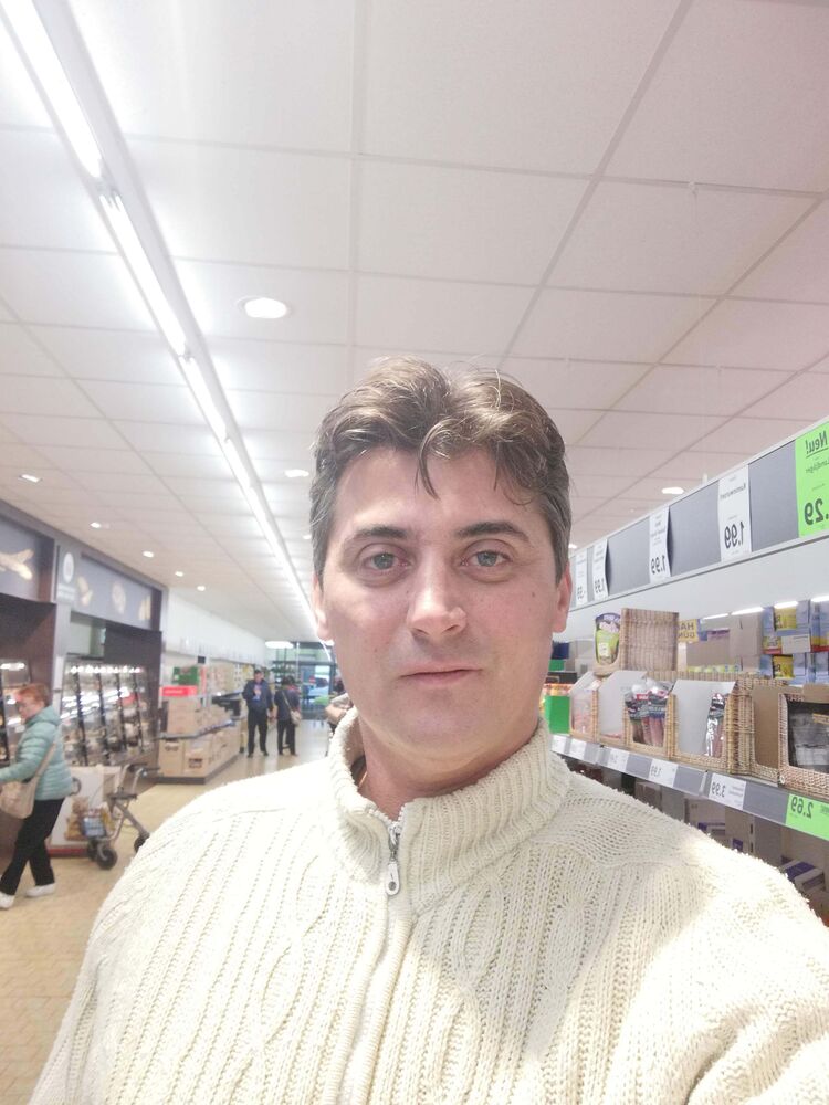 ,   Zoran, 51 ,   ,   , 