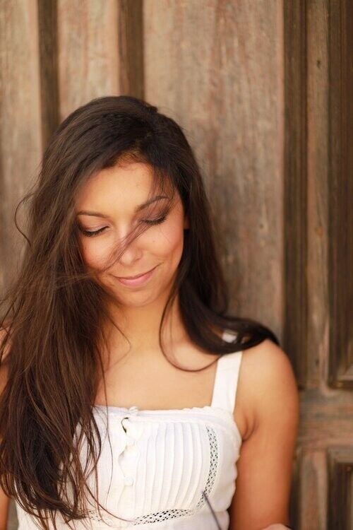  21148001  Anjella, 31 ,    -
