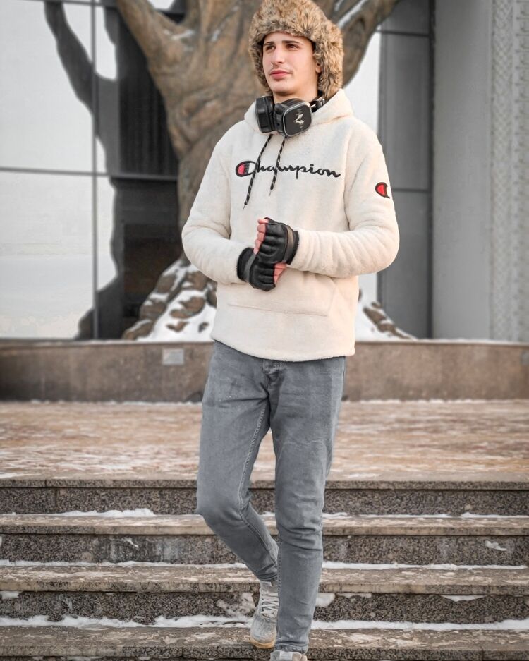  ,   Khosin, 21 ,   ,   