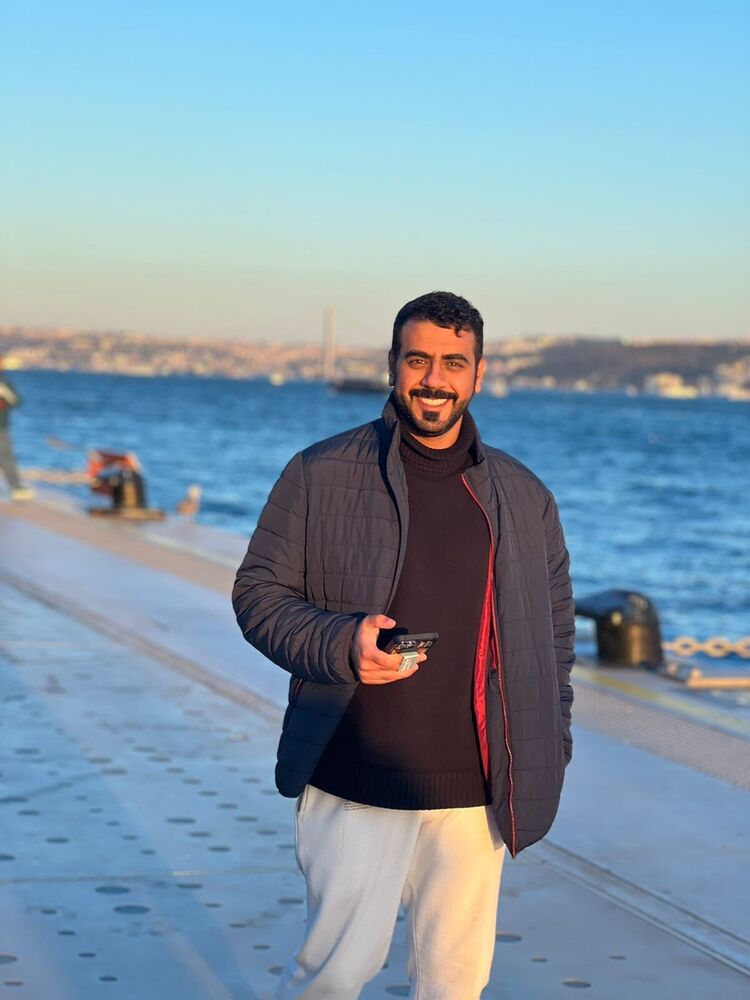  ,   Humaid, 32 ,   ,   , c 