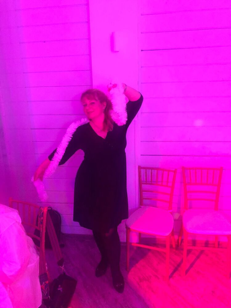  38046301  , 45 ,    -