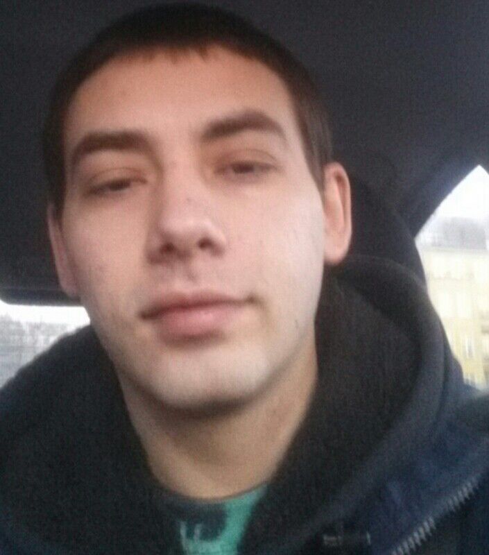  5711591  Vitalik, 43 ,    