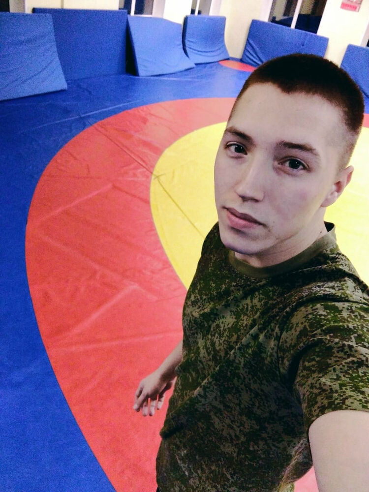  32842091  , 27 ,    -