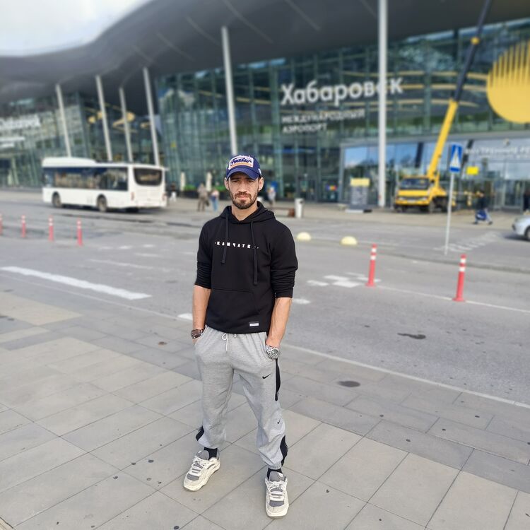  53182171  Crauk, 37 ,    