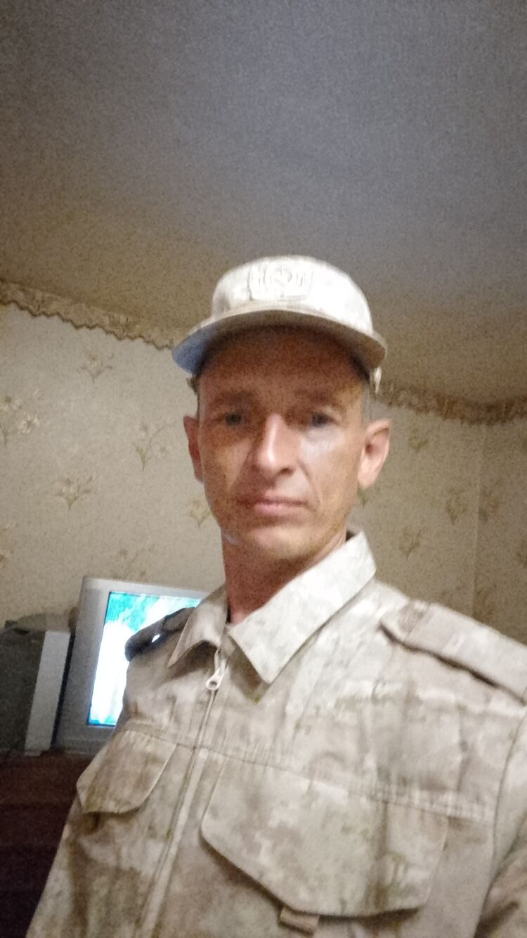  46845241  , 44 ,    