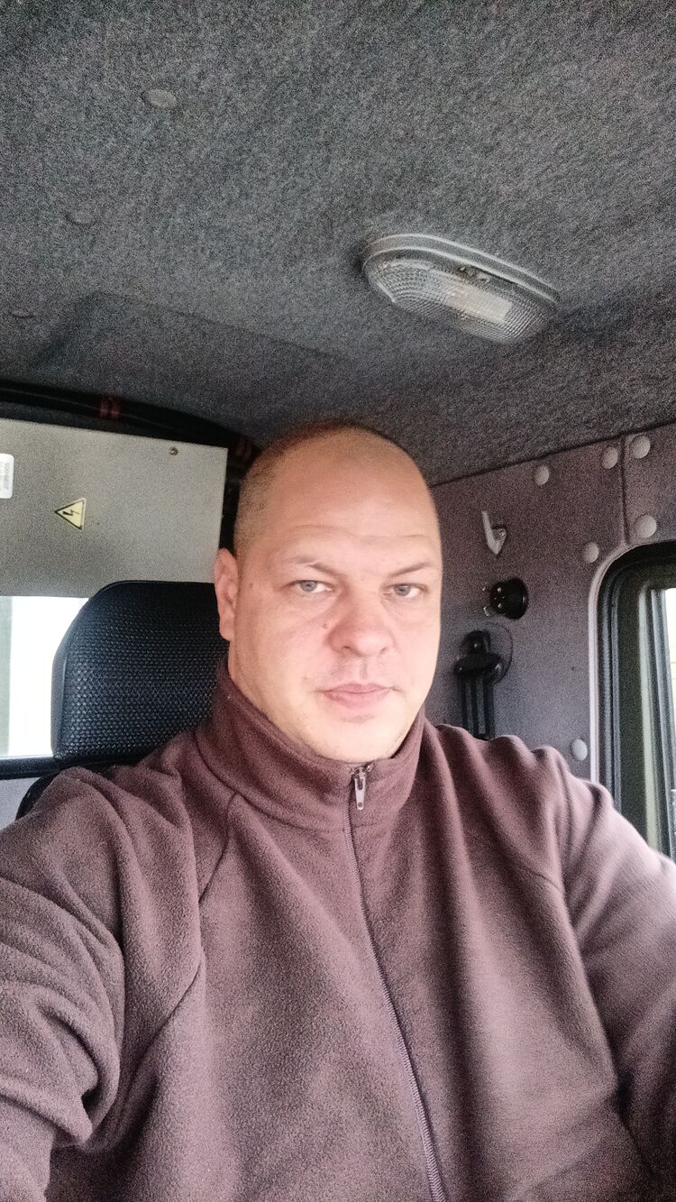  47182151  , 37 ,    