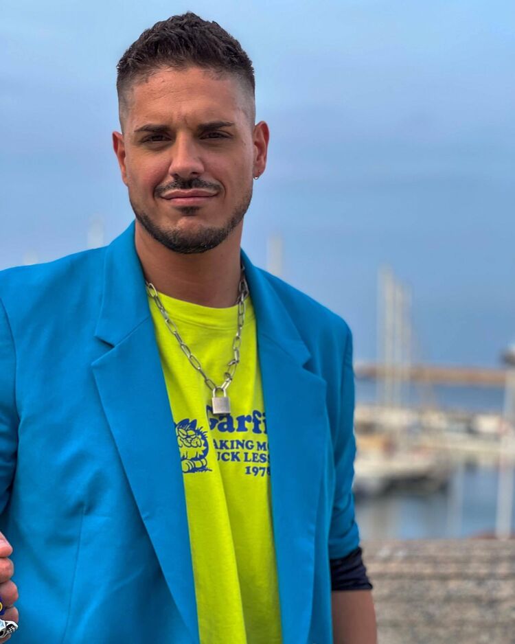 ���� 52951581 ������� ������, 34 ����, ���� ���������� � �����������