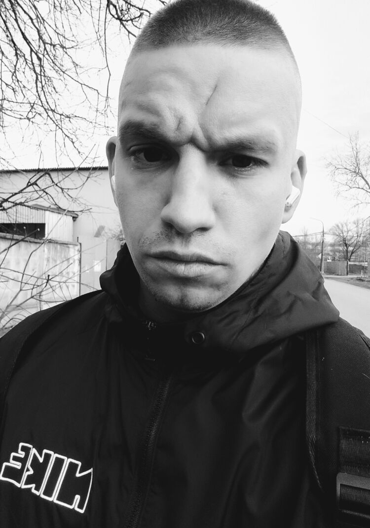  ,   Prosto, 32 ,   ,   