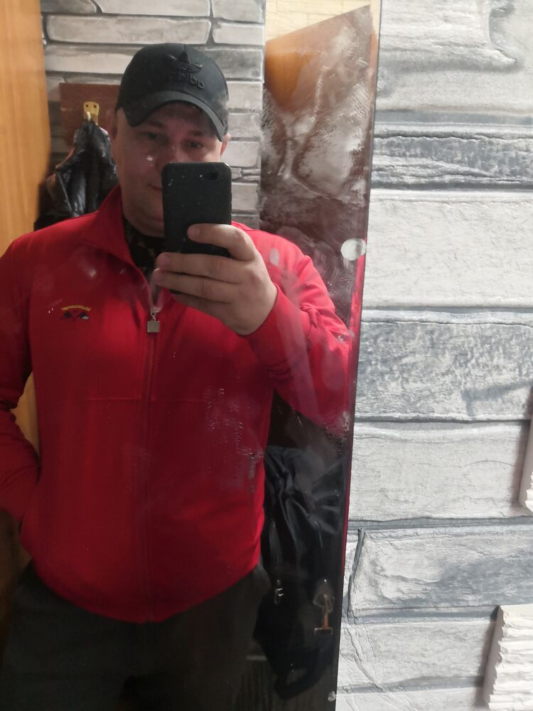  43250061  Nikolay, 37 ,    