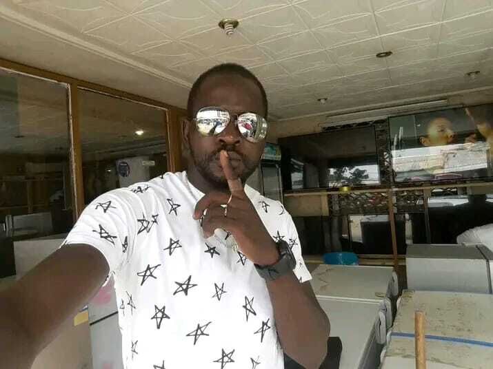  40176801  , 25 ,    N'djamena