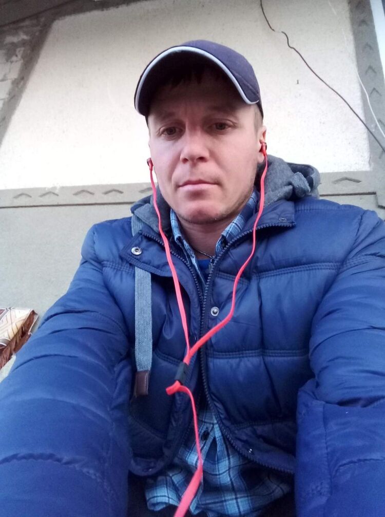  ,   Andrei, 39 ,   ,   , c 