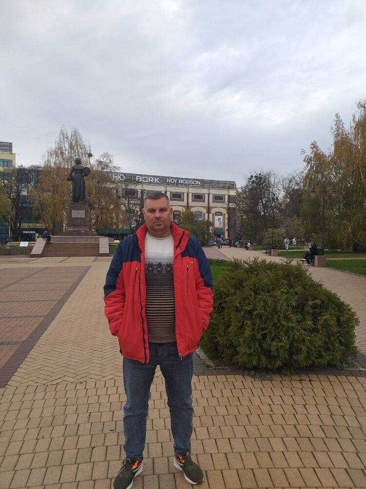  30537721  , 42 ,    