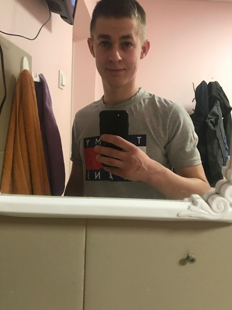  42876981  , 21 ,    