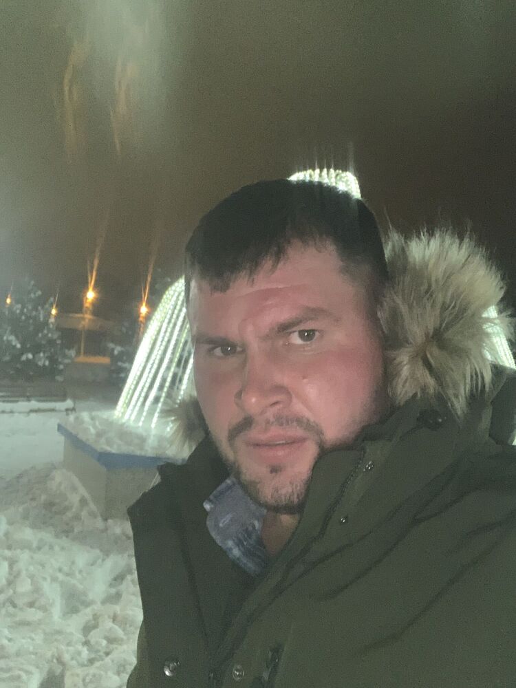  ,   Victor, 35 ,   ,   