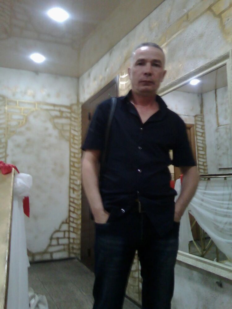  52035851  Sergey, 52 ,    