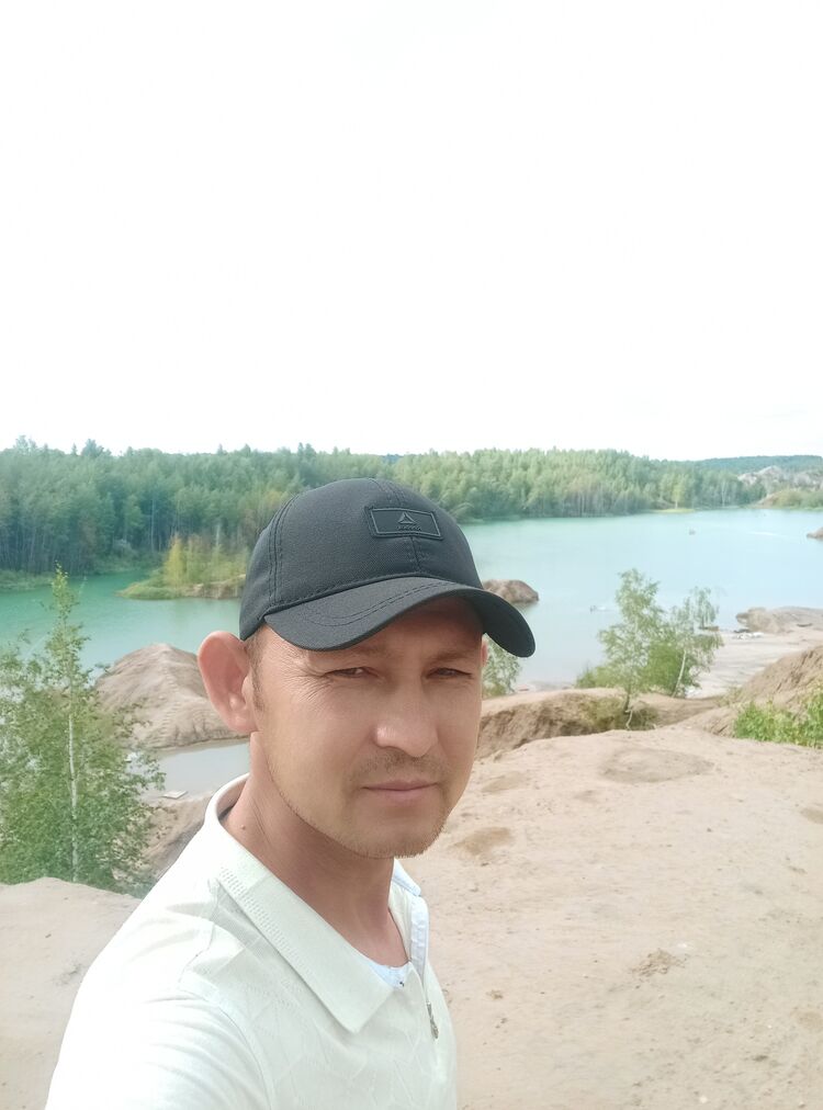  53396971  , 33 ,    Newport Pagnell