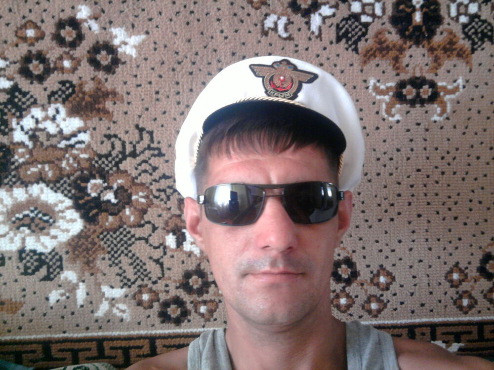  14485771  Ivan, 41 ,     