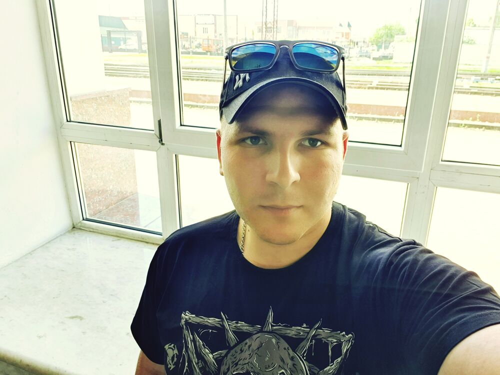  ,   Anton, 30 ,   ,   , 