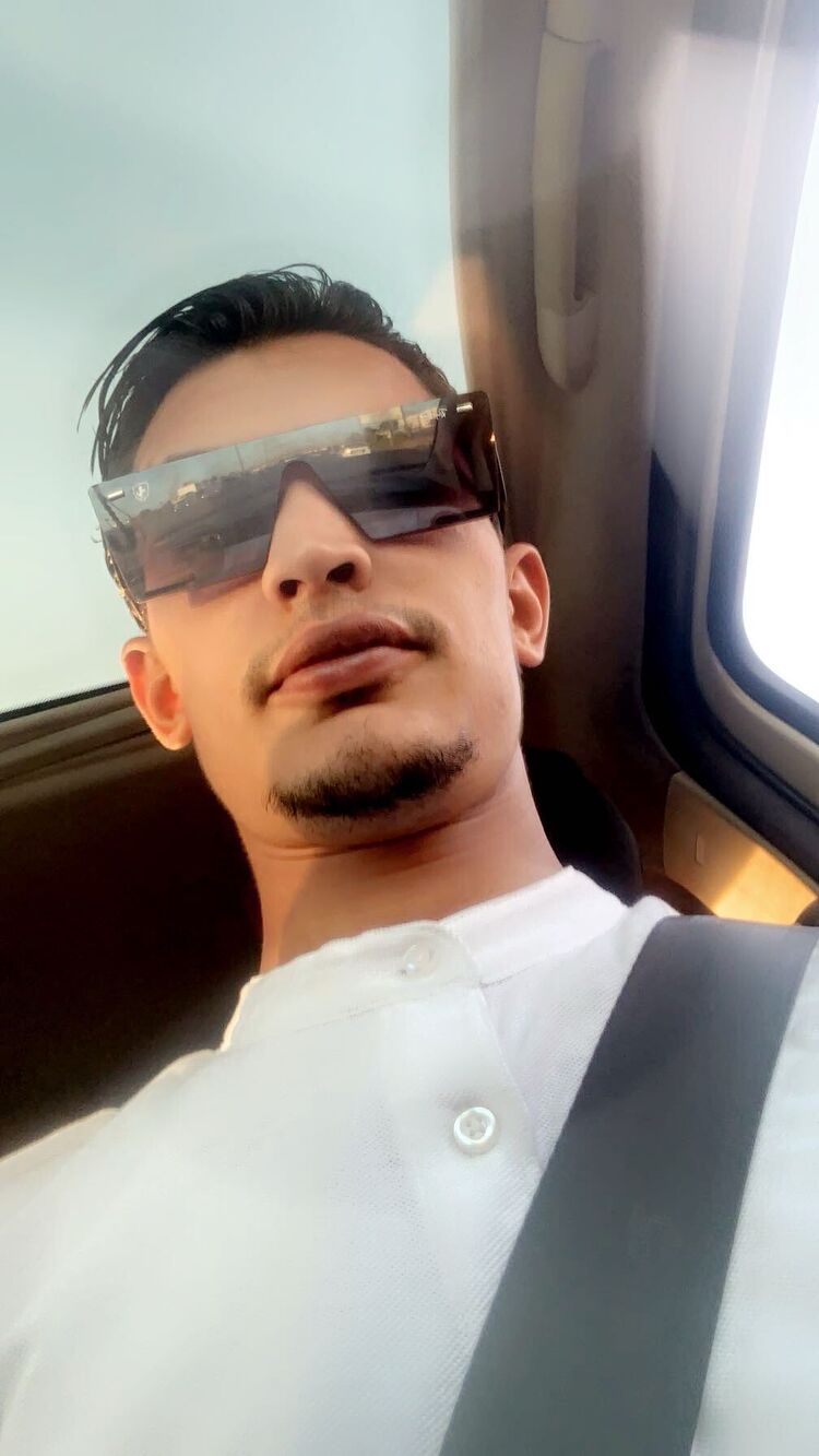  46460201  Yasser, 28 ,    