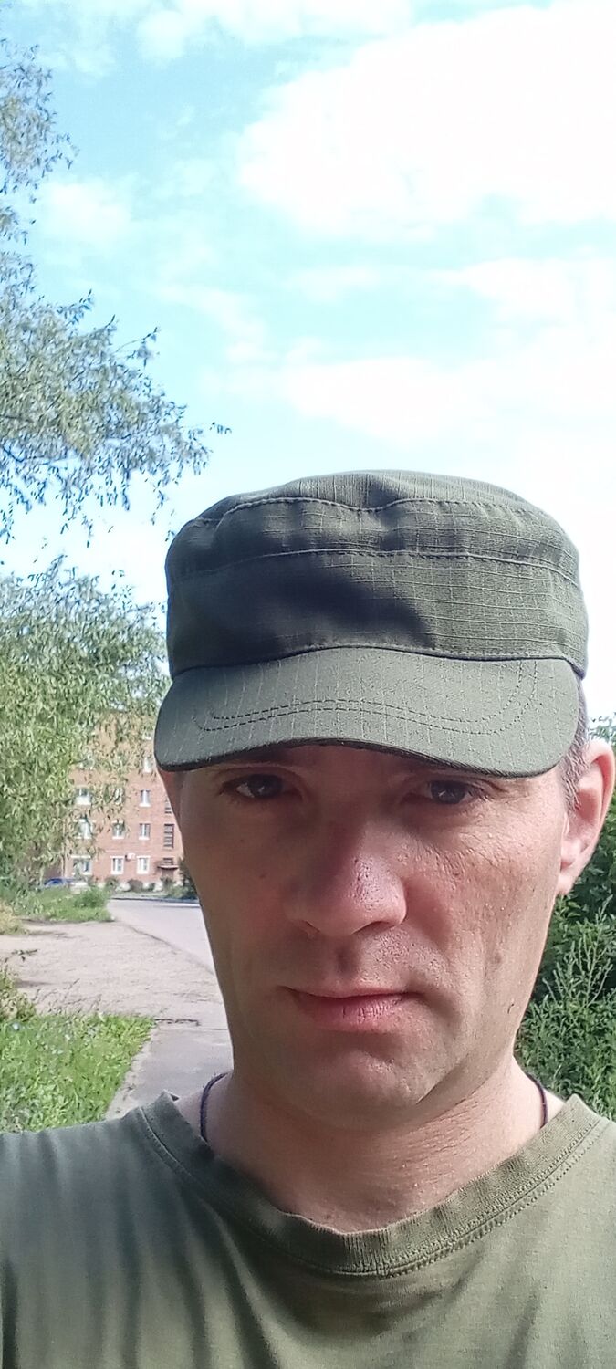  36978001  Aleksander, 42 ,    