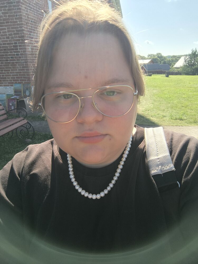  53011161  , 28 ,    