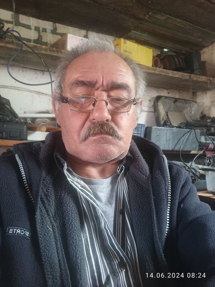  44801731  , 58 ,    