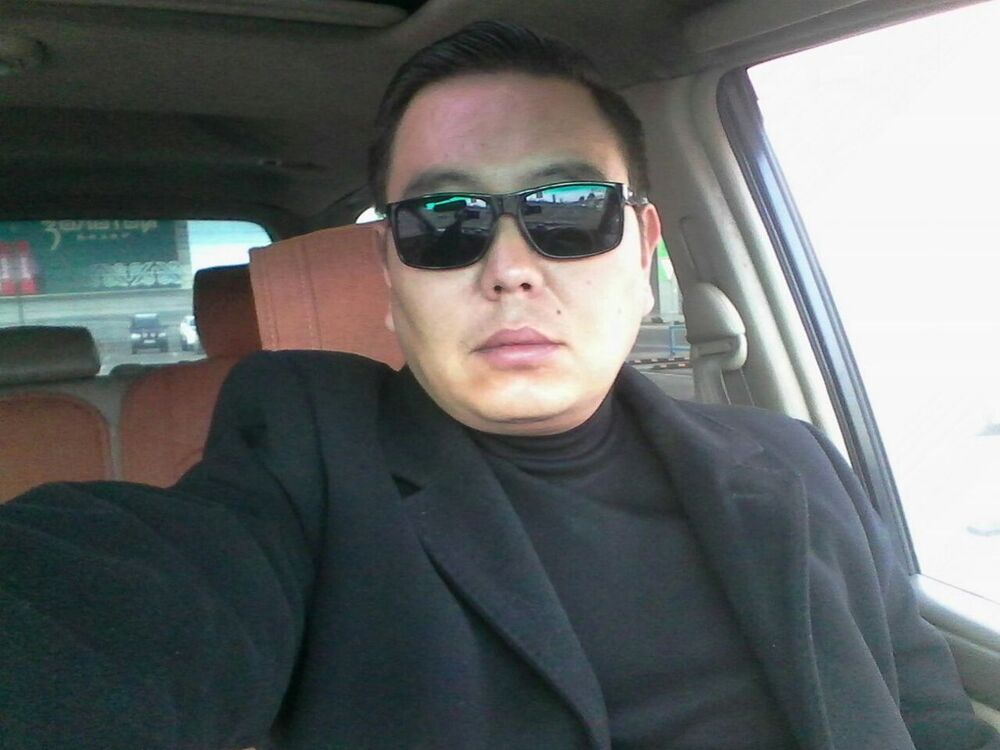  11759211  Olzhas, 45 ,    