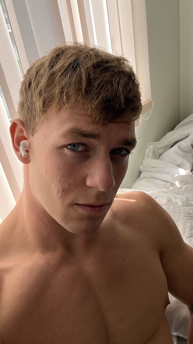  52893511  Evgeny, 19 ,    