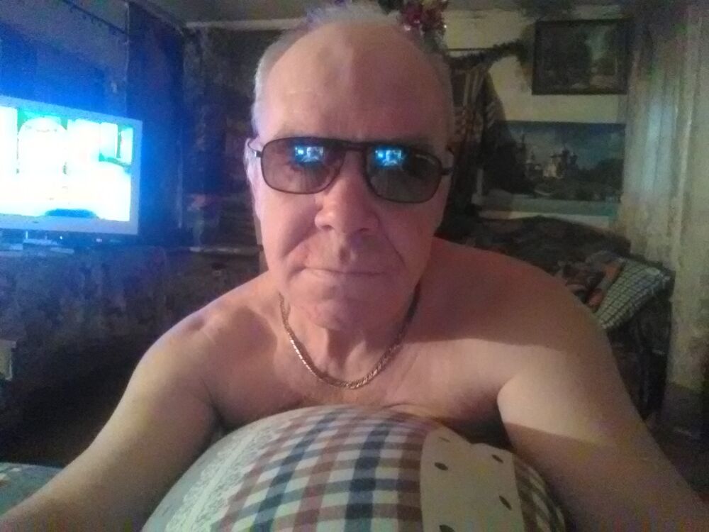  24693061  , 56 ,    