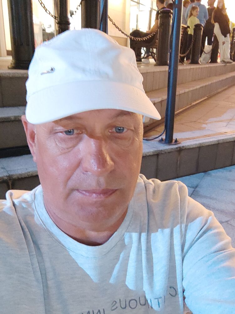  26943341  Anatoly, 54 ,    