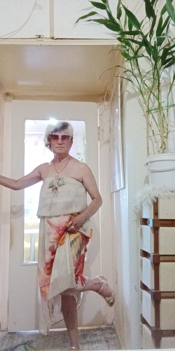  ,   Karamelka, 59 ,     , c , 