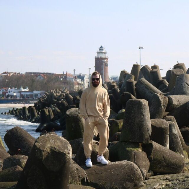  ,   Iogan, 29 ,   ,   