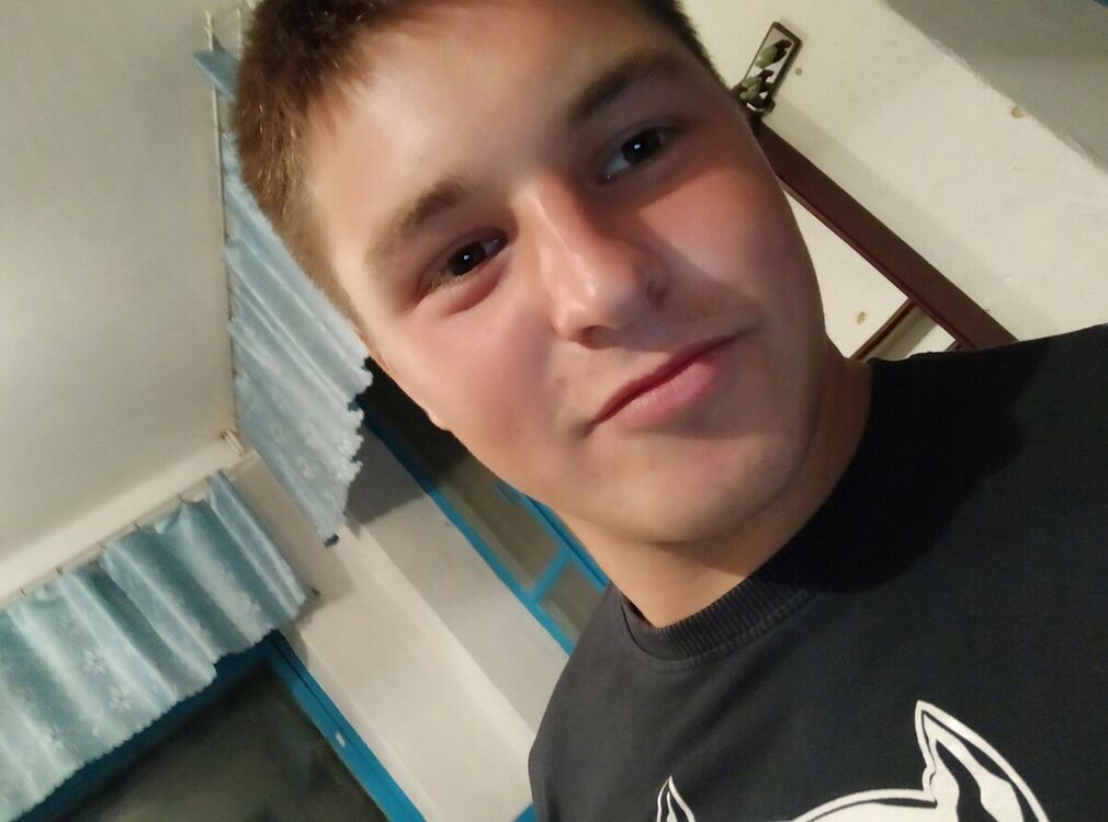  20742651  , 24 ,    