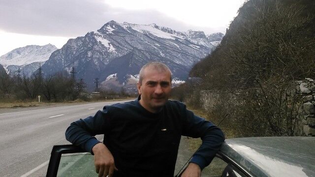  7672371  Andranik, 48 ,    