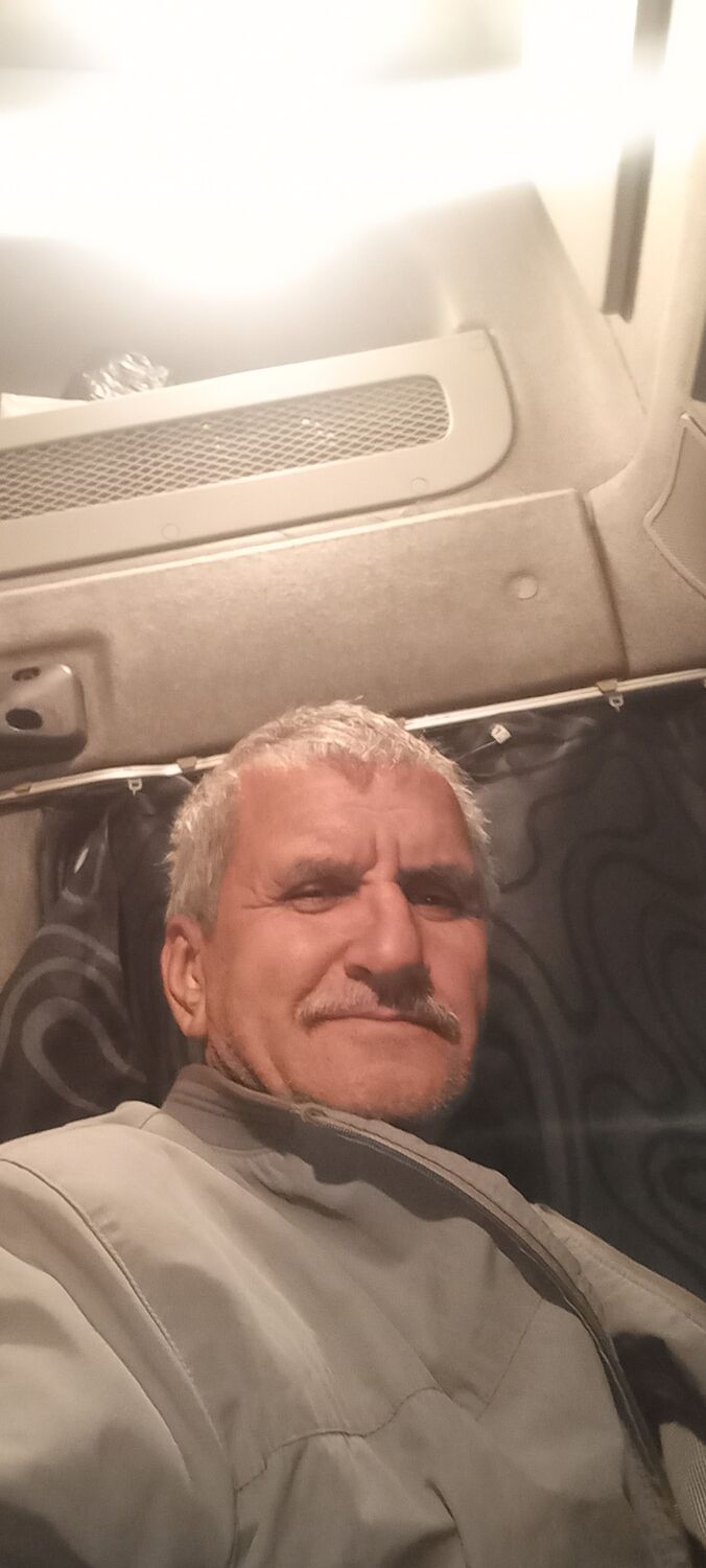  51958041  Ilyas, 55 ,    