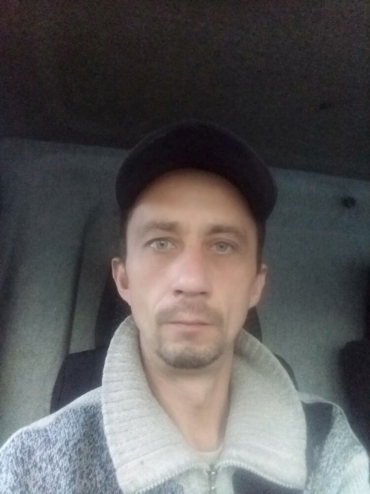  45831971  Dima, 45 ,    